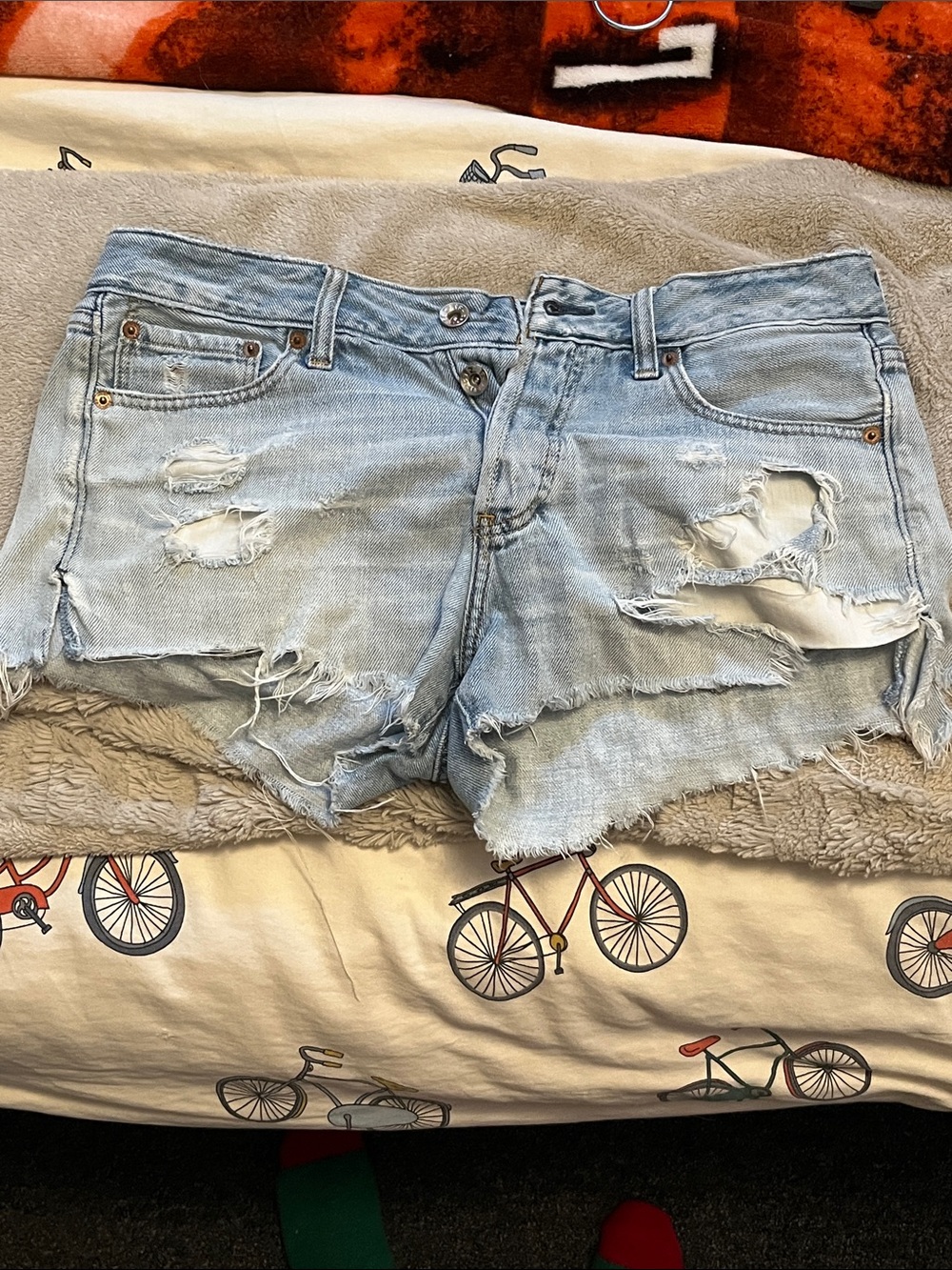 7/$20 Abercrombie & Fitch Light Wash Distressed Denim Cutoff Shorts
